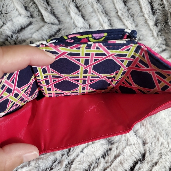 Vera Bradley 4 Piece Set Crossbody,Wallet, ID Holder, Chain Purse New Condition - Picture 6 of 11